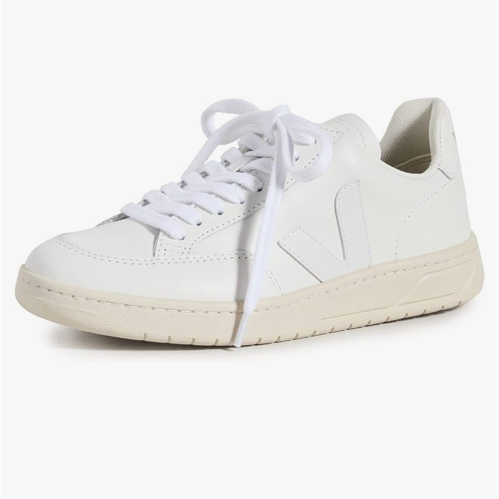 Veja Women’s V-12 Sneaker (Extra White)